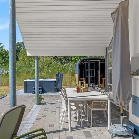 Wreth - 1-5km From The Sea By Interhome